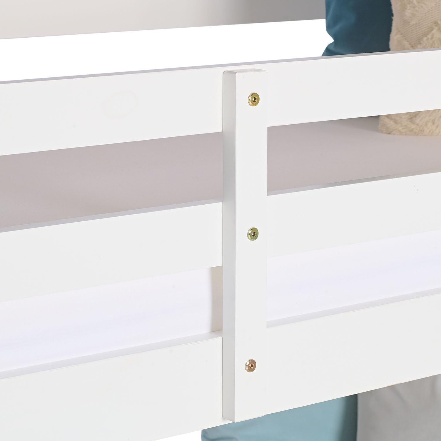 Homestyle4u Dreifach Etagenbett 90x200 cm - Weißes Massivholz Hochbett | Stockbett für 3 Personen aus Kiefer - Inklusive Lattenrost & Leitern - Platzsparendes Kinderbett für 3 Kinder