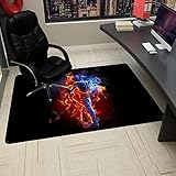 ▶ Efecto de la almohadilla de la silla para juegos: la superficie de la almohadilla de la silla es muy duradera, por lo que nuestra almohadilla de la silla de oficina también protege el piso de su oficina de las ruedas de la silla dañadas. Las ruedas de su silla se deslizan fácilmente sobre el cojín sin rayar, hundir ni abollar. Cuando no está en uso, se puede enrollar o plegar fácilmente para su almacenamiento.
