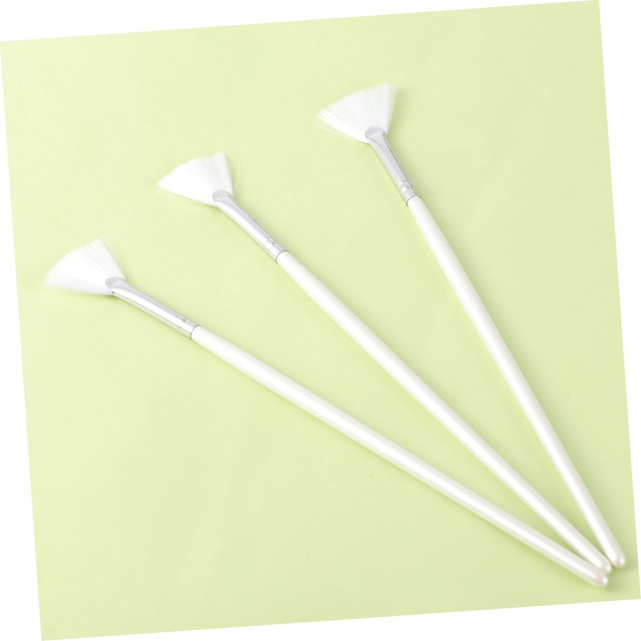 4Pcs Fan Shaped Brushes Soft Bristle Facial Mask Applicators for Skincare Cosmetics Mud Masks Portable Multi Use Cosmetic Tools for Women