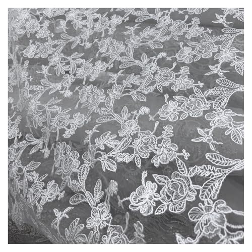 Gaze fleurie en maille brodée de dentelle blanche pour créer votre histoire