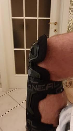 O'Neal Pro III Carbon Look Knieschoner - V.17 Schwarz - Foto 9