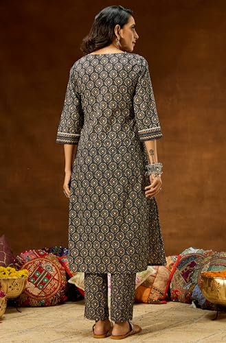 Image of Janasya Women's Black Pure Cotton Ethnic Motifs Printed Straight Kurta Pant Set