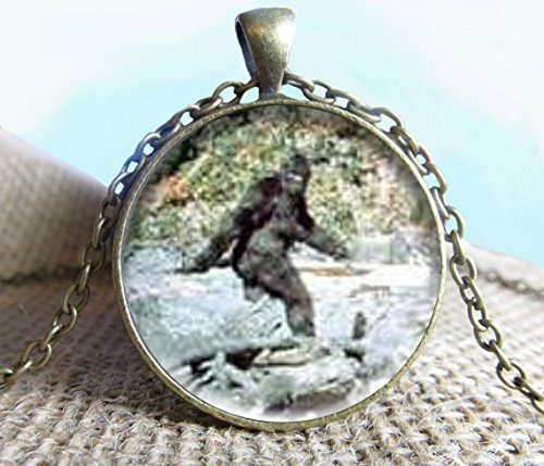 Jewelry tycoonBigfoot Image Pendant/Necklace Jewelry, Fine Art Necklace Jewelry, Bigfoot, Sasquatch Photo Jewelry Glass Pendant Gift