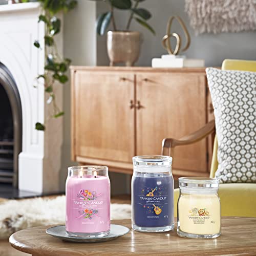 Yankee-Candle-Signature-Scented-Candle-Hand-Tied-Blooms-Large-Jar-Candle-with-Double-Wicks-Soy-Wax-Blend-Long-Burning-Candle-Perfect-Gifts-for-Women