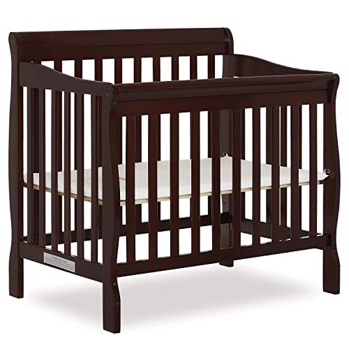 Best Cribs For Small Spaces