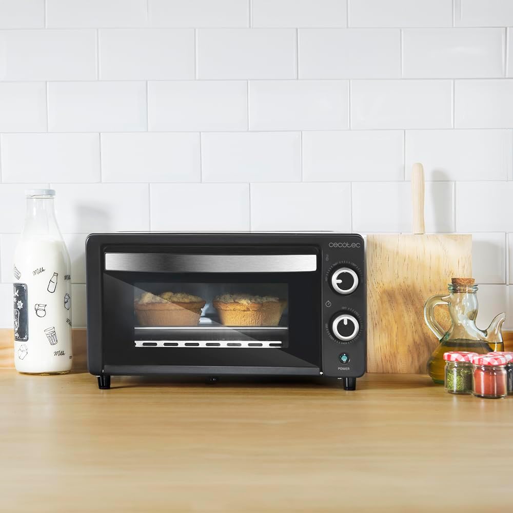 Cecotec Bake&Toast 1090 Mini Oven on a kitchen counter
