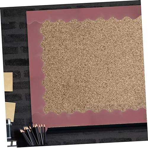 Bordures de tableau d'affichage durables contre les décors de classe ternes