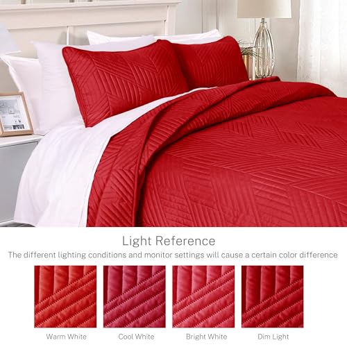 Exclusivo Mezcla California King Quilt Bedding Set, Lightweight Red Oversized King Bedspreads Soft Modern Geometric Coverlet Set for All Seasons (1 Quilt and 2 Pillow Shams)