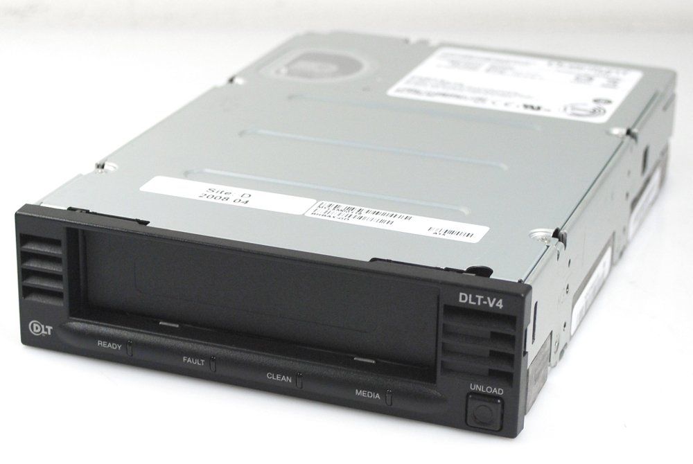 Quantum BHBAX-EY DLT-V4 Ultra 160 SCSI Black Internal Tape Drive Kit