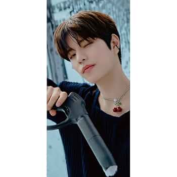 セール…スンミン直筆サイン入り2Lサイズ写真… Seungmin…ストレイキッズ With signature Kids/Seungmin (Sunmin) / Back side print