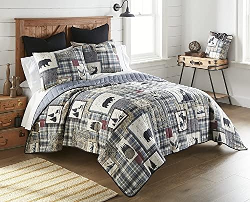 Donna Sharp Queen Bedding Set - 3 Piece - Forest Symbols Lodge Quilt Set with Queen Quilt and Two Standard Pillow Shams - Machine Washable