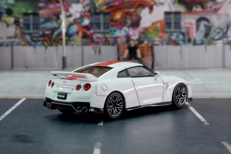 Amazon | MOTORHELIX 1/64 ニッサン GT-R (R35) 50th Anniversary
