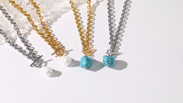アクセサリー DIFFERENT NECKLACE 9 Puzzle Piece Necklaces, Interlocking Family Jewelry Set, Hand