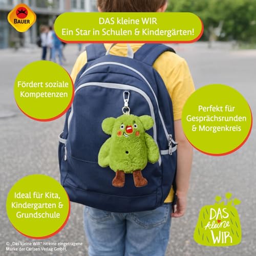 Bauer Spielwaren Das kleine WIR Offizieller Schlüsselanhänger Kuscheltier aus der Kinderbuchreihe mit kuscheligem grünen Fell, Stofftier Anhänger 10 cm, grün (12265)
