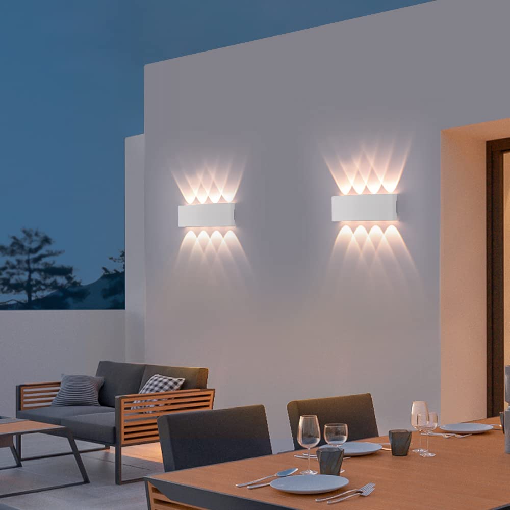 FUPE 2 Pack Lampada da Parete Esterno/Interno LED Applique da Esterni 16W 1600LM Up Down Faretto da Parete IP65 Impermeabile Moderno Lampade Muro Alluminio Bagliore su e giù (Bianco 3000K luce caldo)