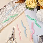 PandaHall 30 pcs 3 Sizes ABS Plastic Knit Cable Stitch Knitting Needles Smooth Crochet Hook Crooked Needle Twist Curved Hand Knit Knitting Needles Mixed Color Length 90-108mm
