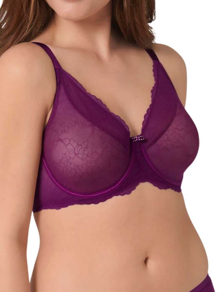 Triumph Women's Minimiser Bra. - - 32C