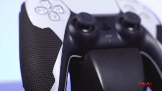 Amazon.co.jp: eXtremeRate PlayVital ps5コントローラーに対応する