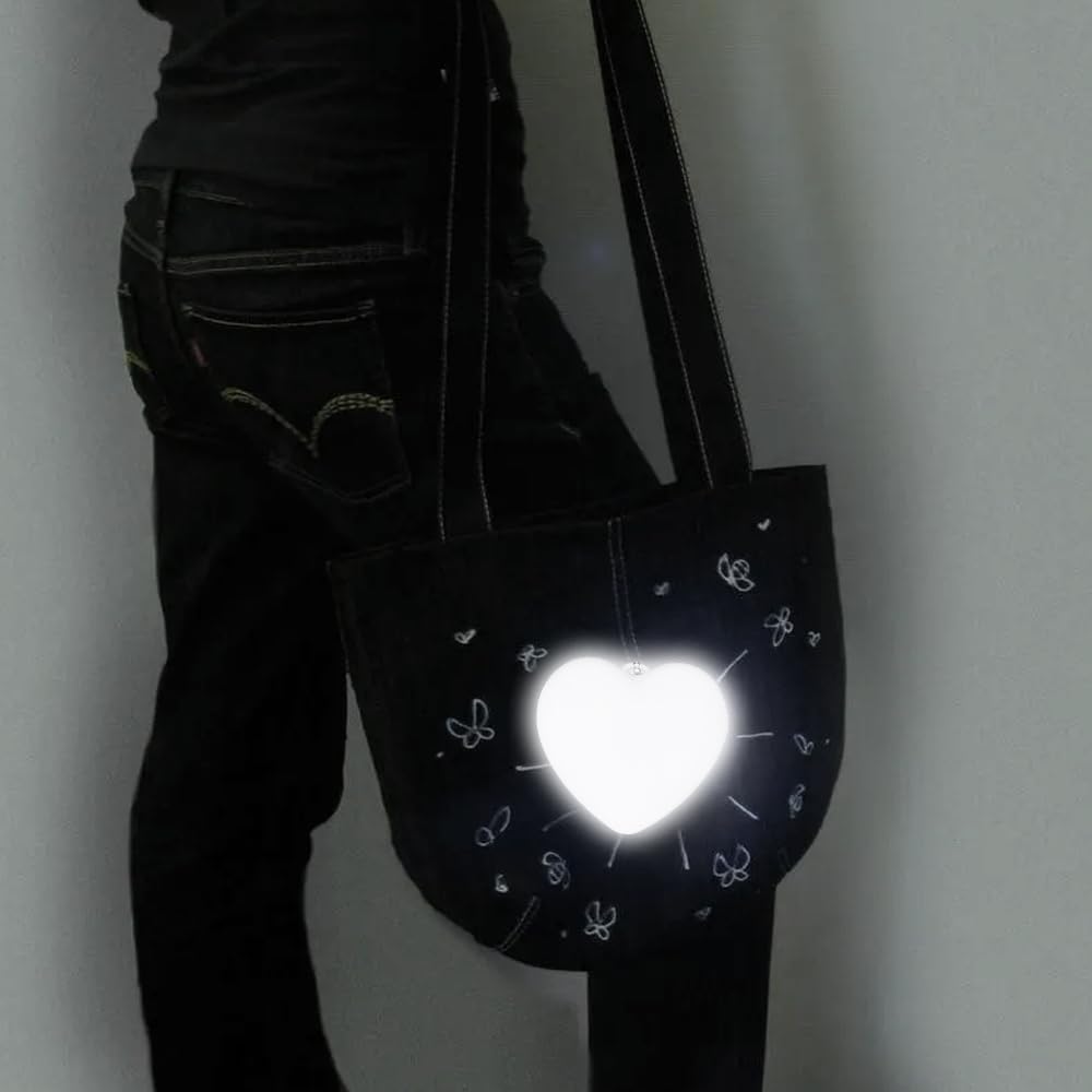 Lumière De Sac à Main En Forme De Cœur LED Avec Capteur Automatique - Lampe Portable Pour Sac, Idéal Cadeau Saint Valentin Femmes Et Filles