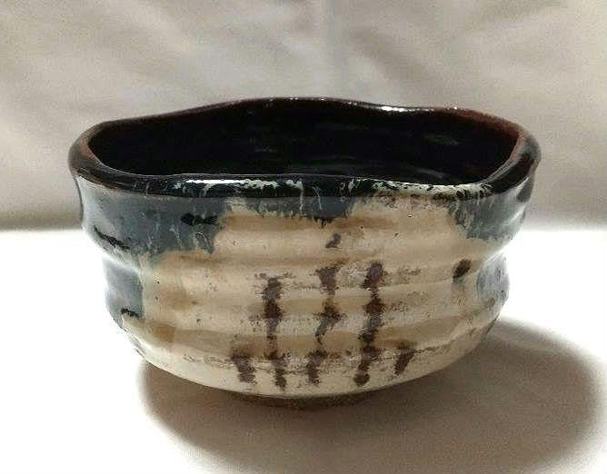 唐津焼 作礼窯 岡本作礼 織部唐津 茶わん 共箱 共布