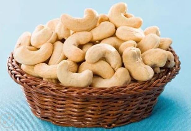 Image of RAJTILAK Dry Fruits Combo Pack of 2 | Whole Cashews Nuts & Premium Black Raisins | Kaju & Kali Kishmish | Nuts & Dry Fruits | Healthy & Tasty | Pack of 2x20g Each