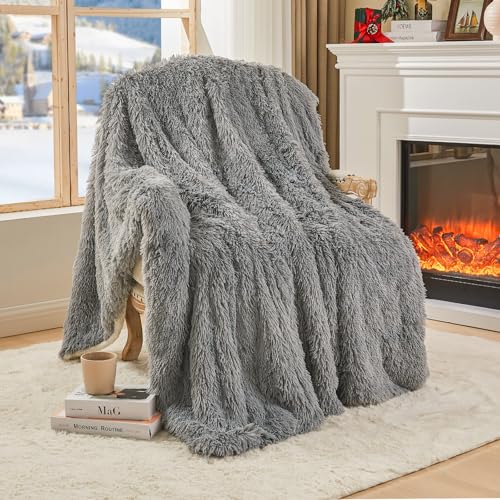 EMME Faux Kuscheldecke Flauschig, Felldecke, Pelz Wolldecke, Wohndecke, Super Weich, Plüschig, Dicke, Elegant, Lange Haare Shaggy Decke, Warme Gemütliche für Sofa und Bett (Hellgrau, 130 x 150 cm)