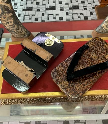 Traditional Japanese Wooden Geta Sandals – Authentic Kimono Shoes for Men & Women2