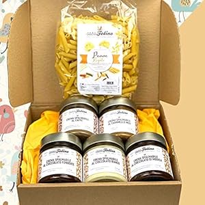 HANDGEMAAKTE smeerbare crèmes box. 5 potjes op smaak gebracht met koffie, karamel en drie chocolaatjes. Een elegante…