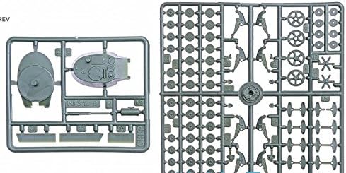 Plastic model T-26-1 Soviet light tank version 1939 UMT218