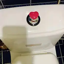 1 peça de auxílio de botão de vaso sanitário em forma de coração de amor, botão de vaso sanitário, ferramenta de pressão de coração com adesivo duplo, ajudante de alça portátil para vaso sanitário