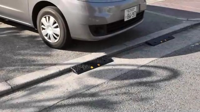 りさ5段60台1段目横断歩道付き道路+駐車場仕様 製図の法規！ 製図で使う「駐車場法」車両の出入口には気を付け