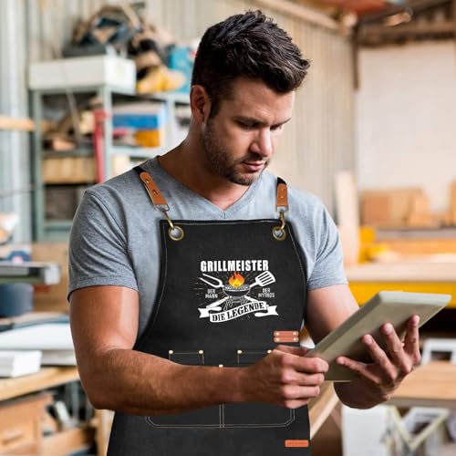 XCSJKJ Grillschürze für Männer Kochschürze Herren Lustig, mit 4 Taschen Grillen Geschenk BBQ Schürze Küchenschürze, der Mann der Mythos die Legende Schwarz Schürzen GRILLMEISTER (Kreuzgurt-Stil)