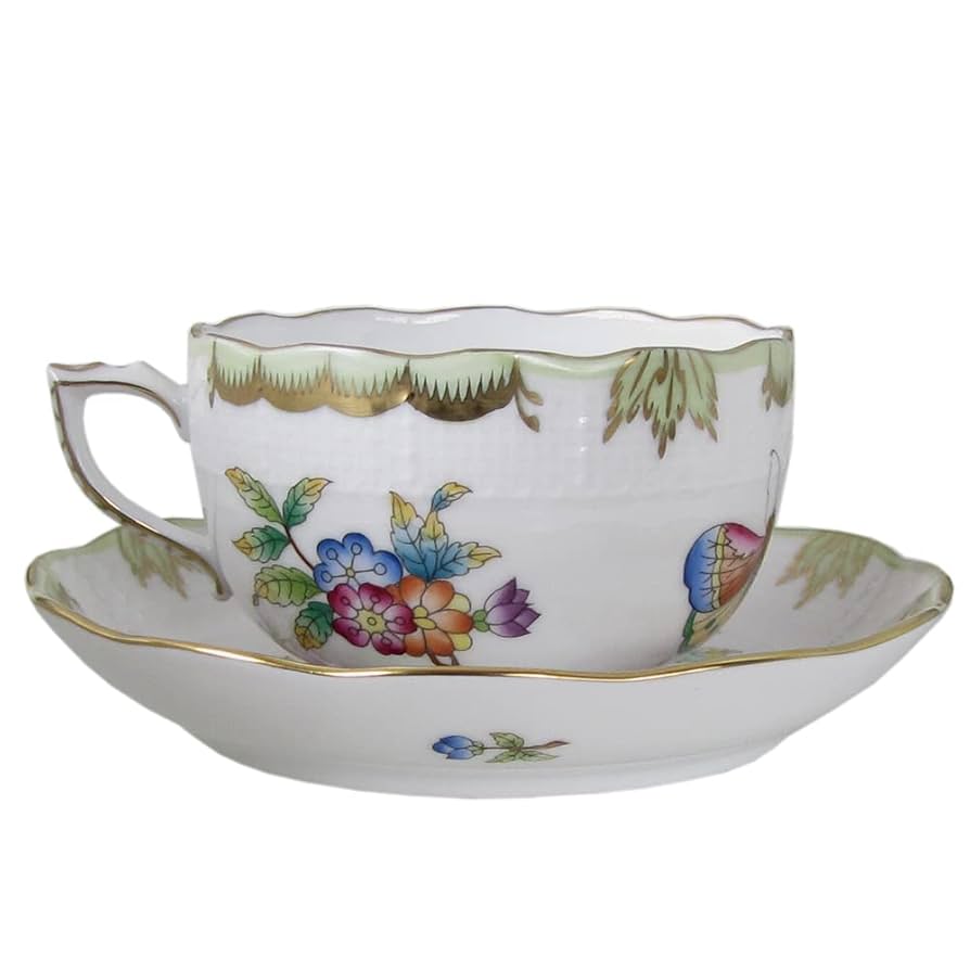 訳あり！ヘレンドヴィクトリア ティーカップ、ソーサー２枚 純正BOX付 ヘレンド ティーカップ&ソーサー ヴィクトリアブーケ