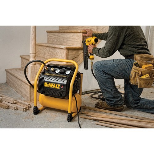 DeWalt 2.5 Gallon Quiet Air Compressor