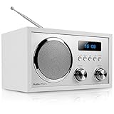 VIELE FEATURES ✔ Wählen Sie zwischen DAB+, FM und AUX-IN | Speichern Sie 20 UKW und 20 DAB+ Sender als Favoriten