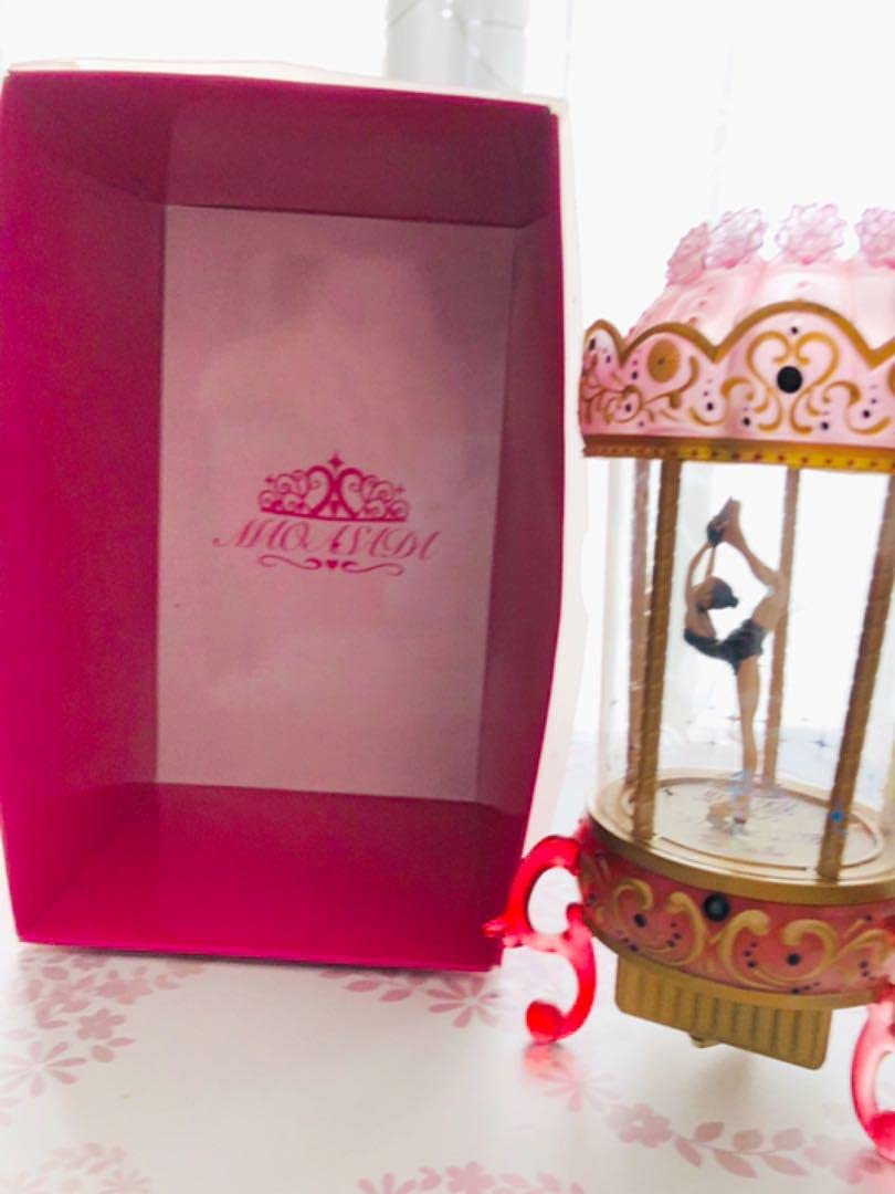 浅田真央オルゴール　2000個限定モデル Amazon.co.jp: 浅田真央 2000個限定 記念ナンバー オルゴール