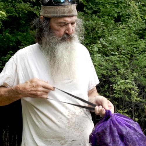 Redneck Crawfishin&rsquo; With Phil Robertson in the Louisiana Swamp (VIDEO)