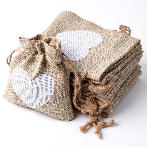 LIQWEI Lot de 10 Petits Sacs à Remplir - 10 x 8 cm - En Toile de Jute avec Cordon de Serrage - Petits Sacs en Lin avec Cœur - Sachets Cadeaux - Sacs à...