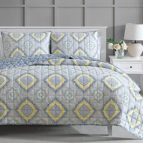Martha Stewart 887719211060 Full Queen Size Quilt Bedding Set - 3 Piece, Soft Washed Microfiber, Printed Bedspread, Reversible, All Season, 1 Quilt, 2 Standard Pillow Shams, Blue & Gray, Jamie Medallion Print thumb #6