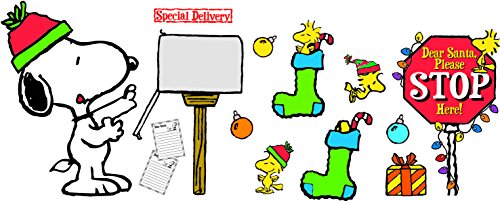 Eureka Snoopy Christmas Special Delivery Bulletin Board Sets (847606)