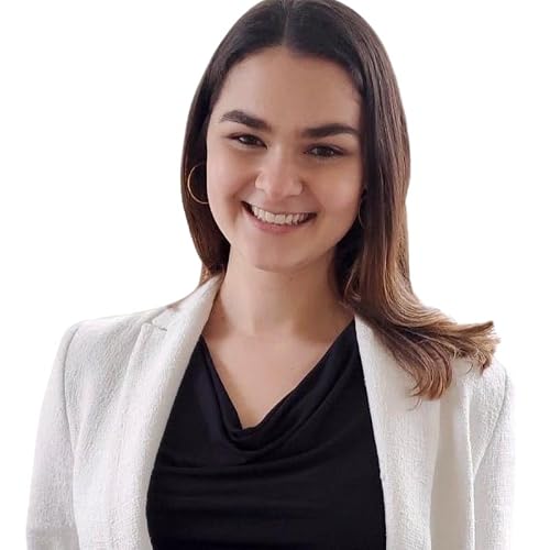 391: How to Travel the World Rent-Free as a Cat Sitter and Drive Political Change as a Nomadic Activist with Nicole Green