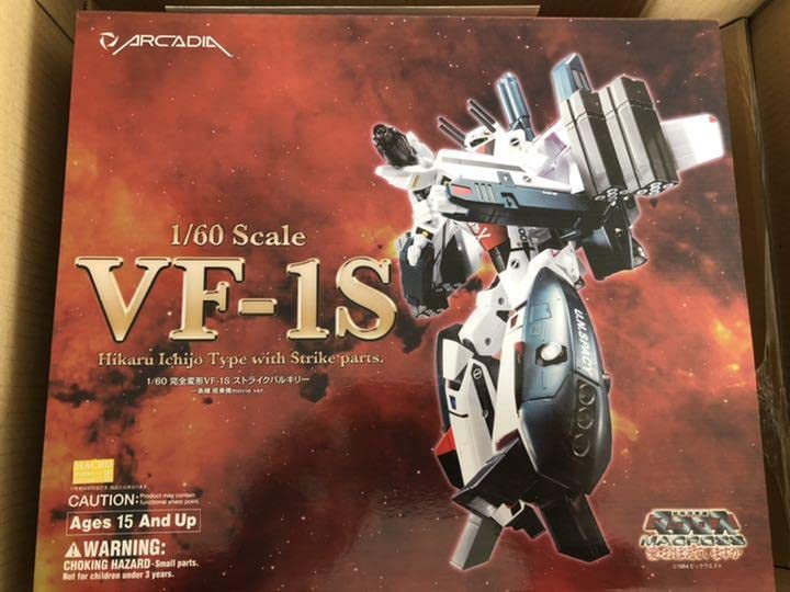 Amazon.co.jp: マクロス 1/60 VF-1S バルキリー 一条輝 搭乗機 movie 
