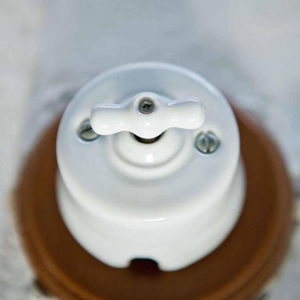 F Line Interruptor-conmutador de superficie de porcelana blanca con lazo