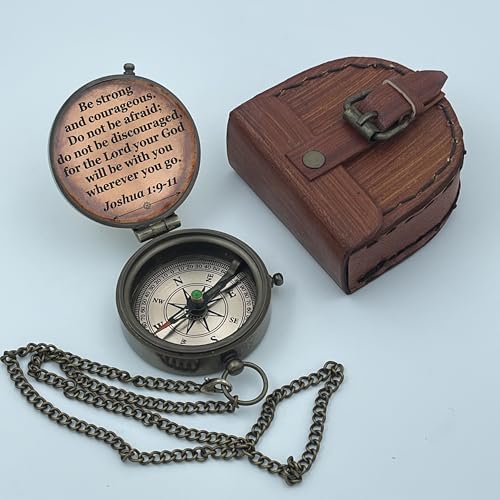 Brújula de latón grabada con estuche de cuero miniatura 5