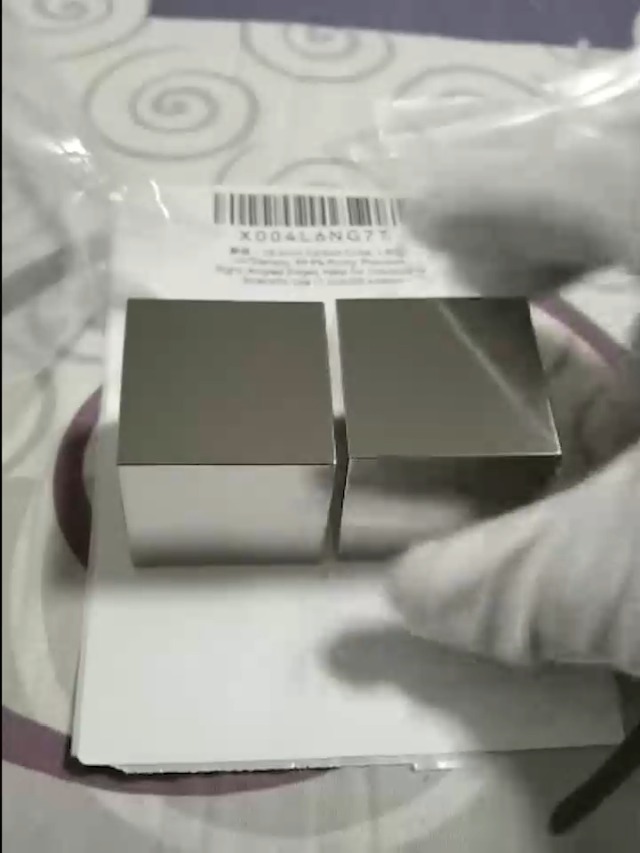 Image of Scientific Metal Sample Block, Mirror Polished, No Engraving, R0.5 Chamfered Edges, Multiple Sizes & Alloys (GR1 (99.7 Titanium), 1.5inch Cube)