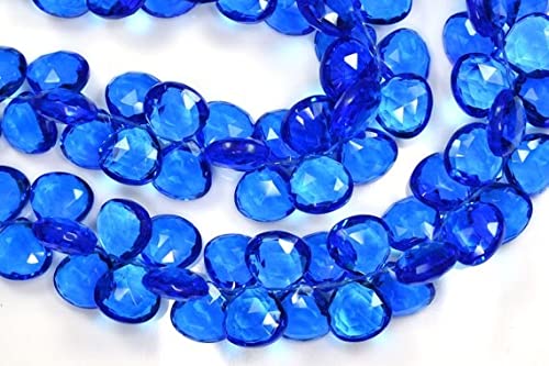 Quartz bleu néon en cœur idéal pour sublimer vos tenues d'été et vos bijoux de vacances