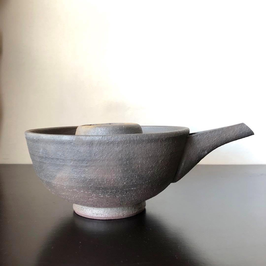 【未使用】長谷園 伊賀焼 片口冷酒器 盃 炭焼 長谷園 伊賀焼 片口冷酒器 盃 炭焼 未使用】長谷園 伊賀焼 片口