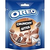 Oreo Crunchy Bites Dipped, Crujientes Galletas de Chocolate Rellenas de Crema de Vainilla con una Cobertura Sabor a Chocolate con Leche, Paquete de 110 g