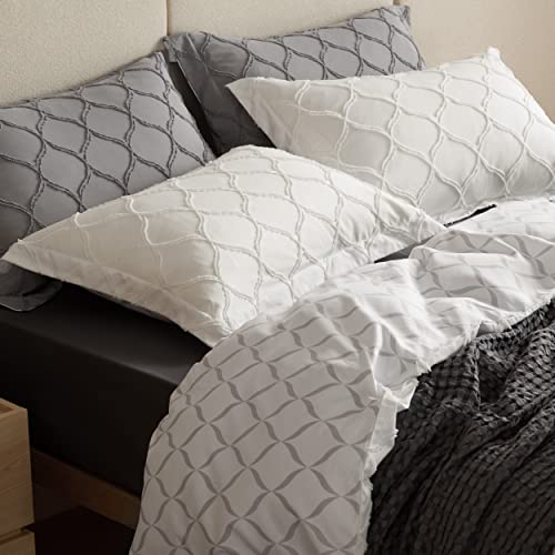 Bedsure Tufted Duvet Cover Queen - Soft And Lightweight Simplified Damask Pattern Bedding Set - 3 Pieces Boho Duvet Cover Set With Zipper Closure (White, 90X90'') #TOP3