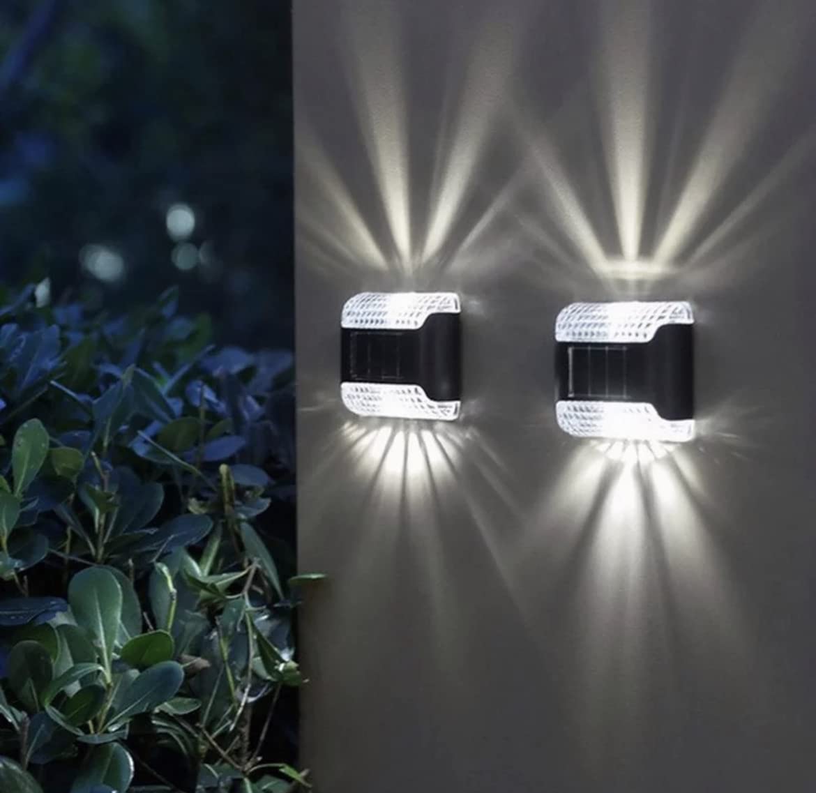 Blue Coral Solar Light Outdoor LED 4-Pack Garden Fences Yard Patio Balcony Greenhouse Decoration Night Lights Waterproof Garden Solar Wall Lamp (White)